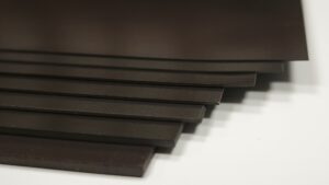 Folia magnetyczna magnes w arkuszach A4 plain 210 mm x 297 mm grubość folii 0.7 mm