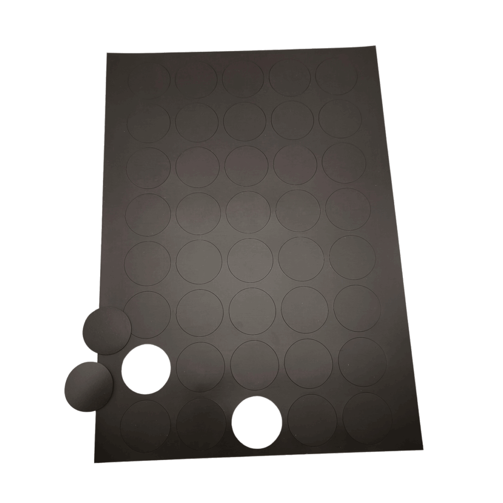 Naklejki magnetyczne arkusz 32 mm 40 szt, grubość folii 0,6 mm